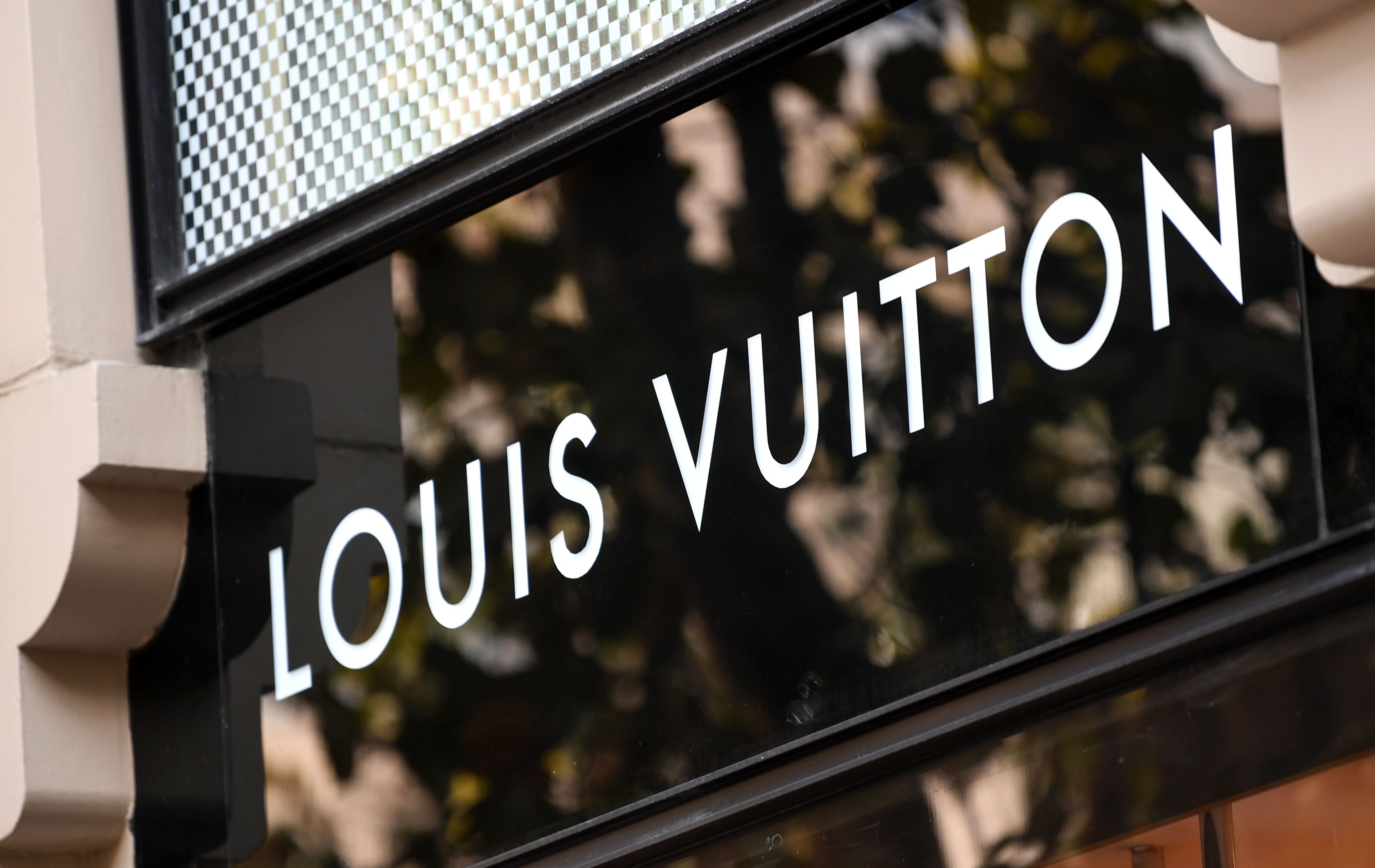 How well do you know LVMH brands? #lvmh #louisvuitton #luxury #busine