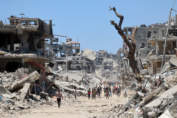 وقد تم العثور على العديد من الجثث خلال الانسحاب الإسرائيلي من مدينة غزة