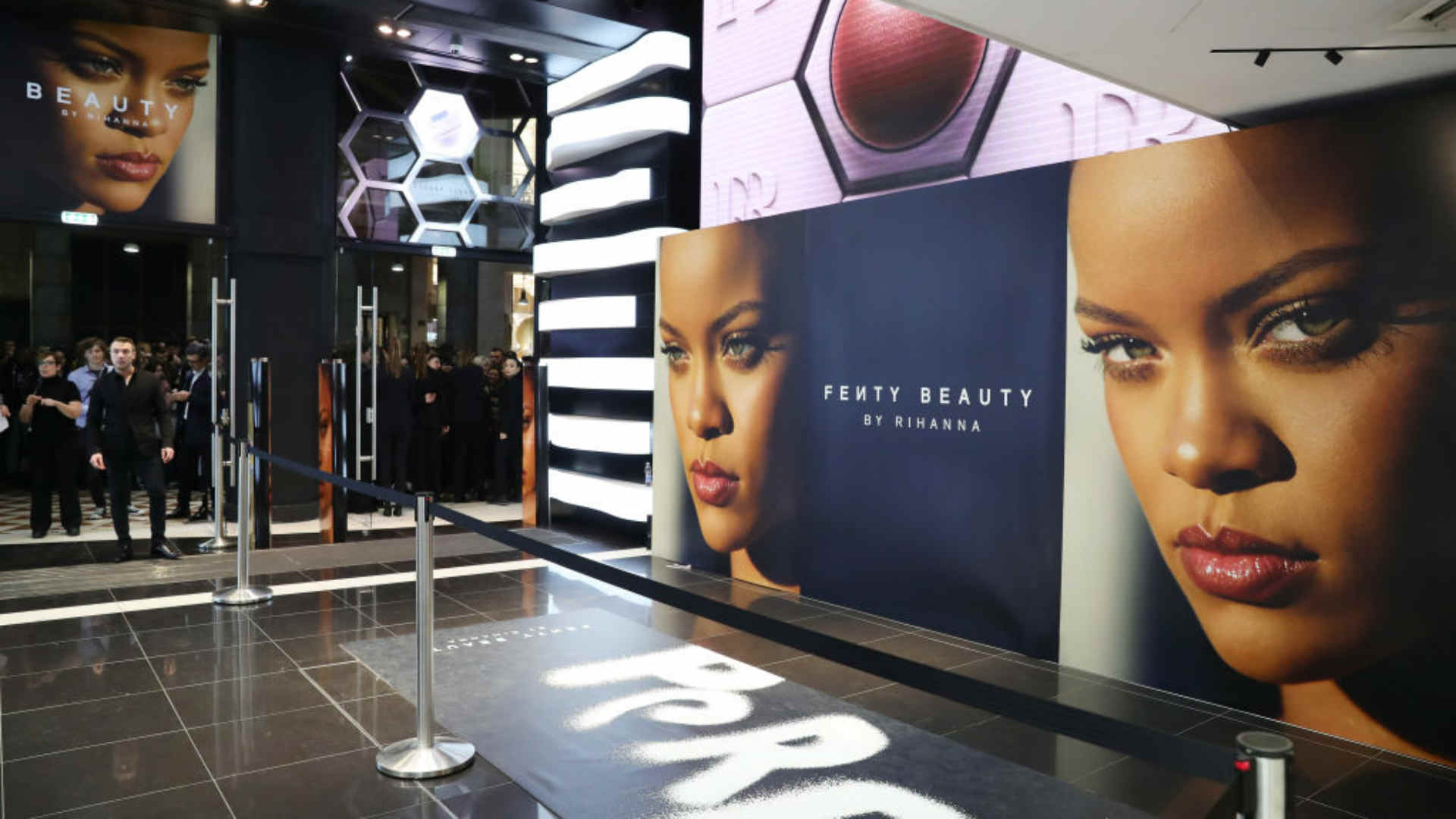 Rihanna Confirms Fenty Beauty Will Feature 40 Foundation Shades