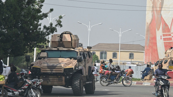 Assault on Chad presidential complex leaves 19 dead