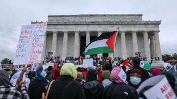 More than 1,000 people rallied at the Lincoln Memorial in Washington [Getty]