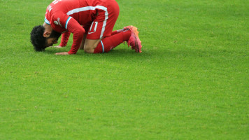 Liverpool and Egypt's Mo Salah celebrates a goal with sujud [Getty Images]