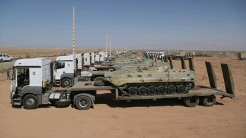 Armored vehicles take part in the "Khyber Conquerors" military drill in the general area of ââthe northwest of Iran,