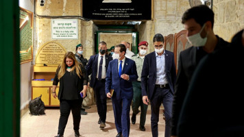 Israeli President Isaac Herzog Ibrahimi mosque