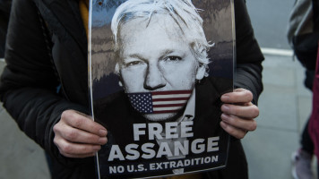 Assange 