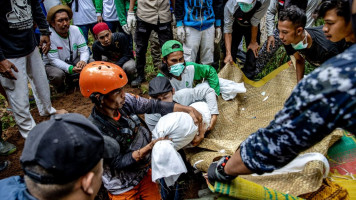 Indonesian rescuers found the 7-year-old girl dead after a long search [Getty]