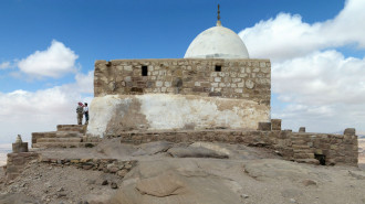 Aaron/Haroun tomb Jordan - Wikipedia