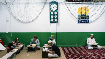 Makeshift Mosques - Athens