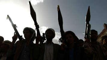 Houthis_Arms