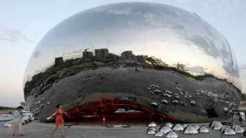 oil bubble sculpture