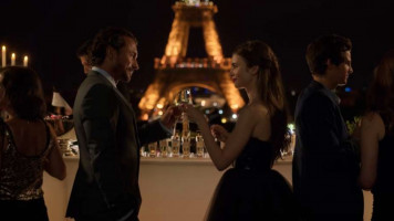 emily in paris - netflix