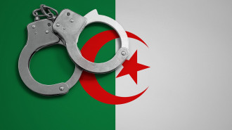 algeria flag handcuffs