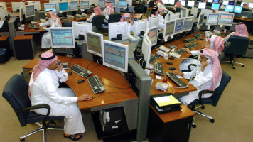 Saudi workers AFP