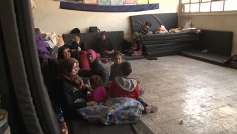 Palestinians flee Yarmuk camp