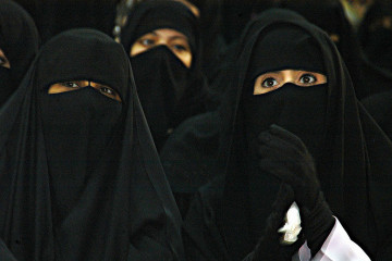 Bedoon women attend a seminar hosted by the Kuwait Human Rights Association to talk about the suffering of tens of thousands of stateless Arabs known as "bidoon", which means "without" in Arabic, 04 November 2006 in Kuwait City