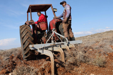 Lebanese farmers unearth fresh stream of agricultural income