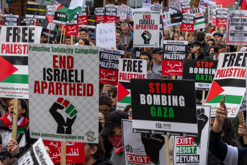 UK's Palestinians defy censorship to protest Israeli apartheid