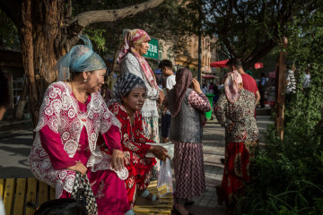 Keeping the folklore of Uyghur women alive