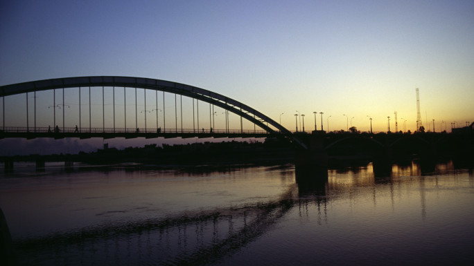 Ahvaz, Iran's city of bridges