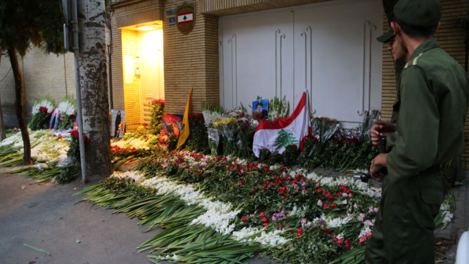 Carnations placed at Lebanese Embassy in Tehran in solidarity with L