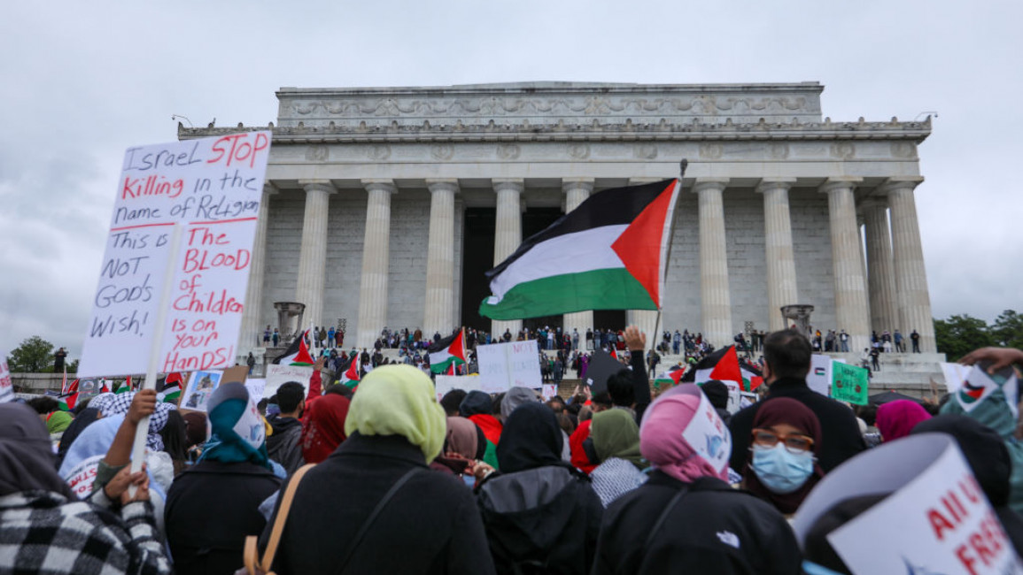 More than 1,000 people rallied at the Lincoln Memorial in Washington [Getty]