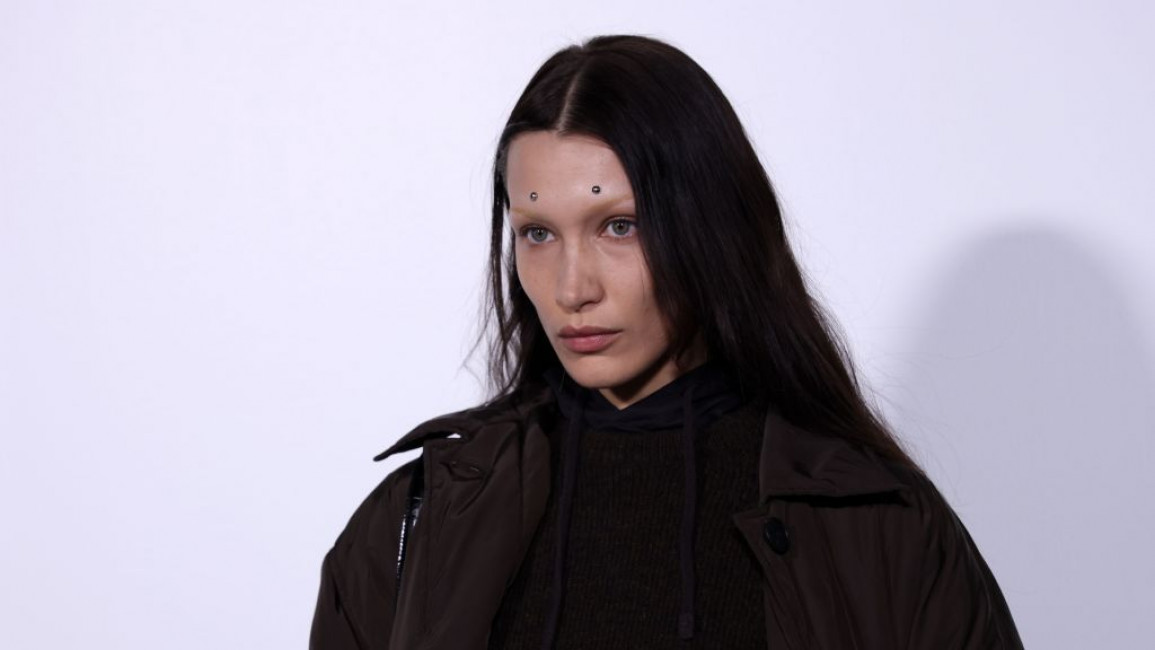 PALESTINE ONLINE 🇵🇸 on X: American Supermodel Bella Hadid announced that  she'll also be donating her entire fall 2022 Fashion week earnings to  organizations that are providing help to those in need
