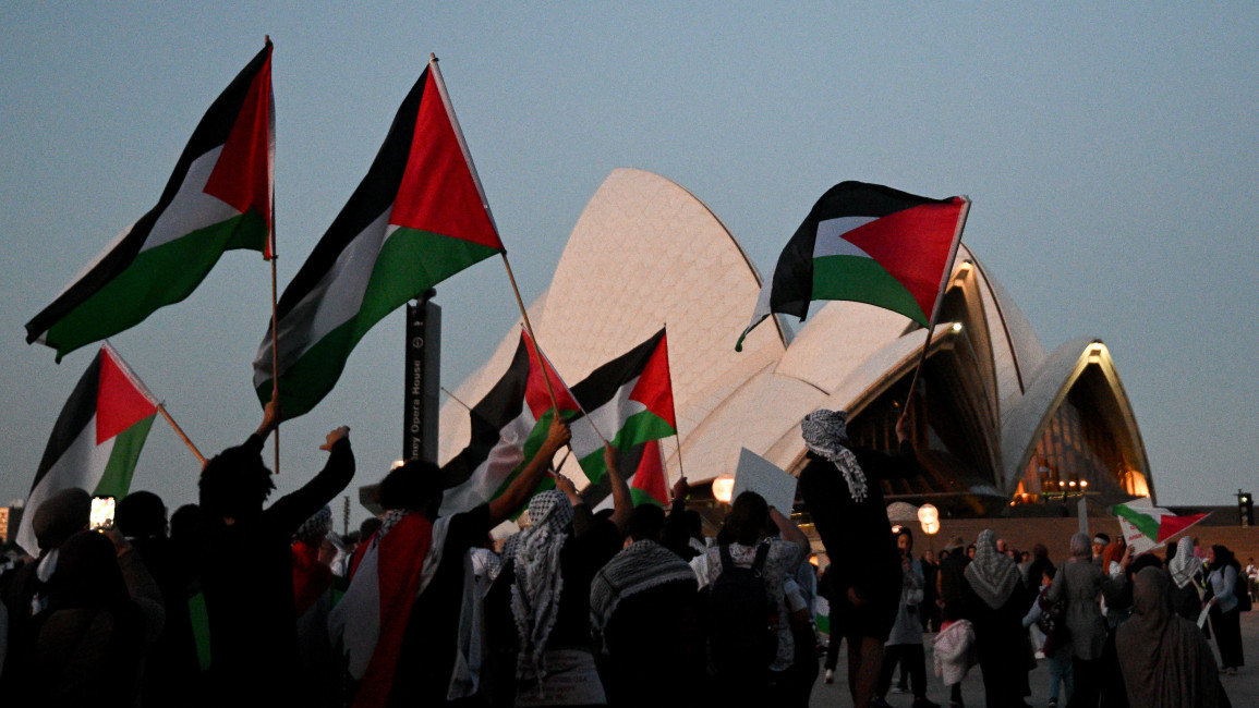 Labor or Liberal, Australia gives a standing ovation to genocide