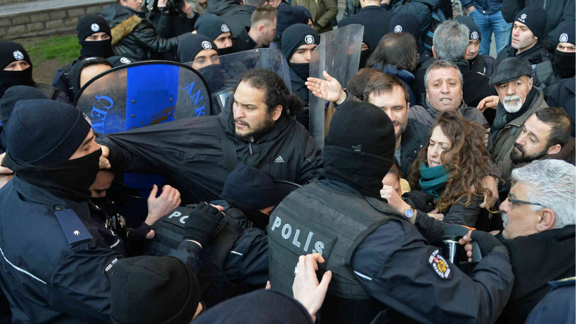 Protests following arrests of Turkish medical association members